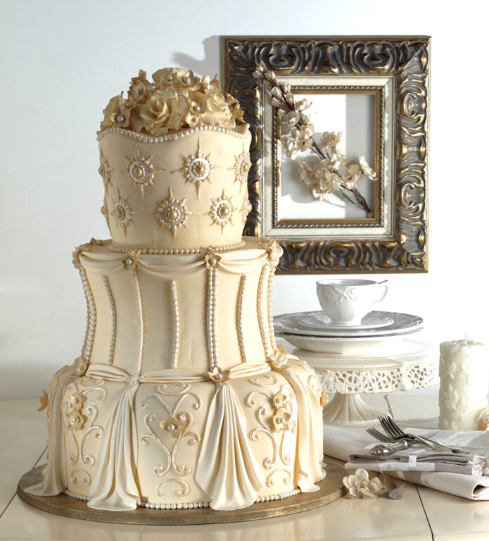 Top Wedding Cake Trends for 2025